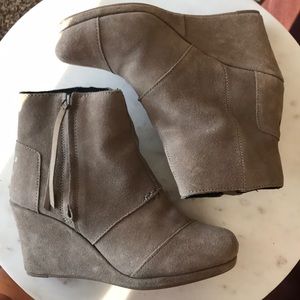 Toms wedges booties